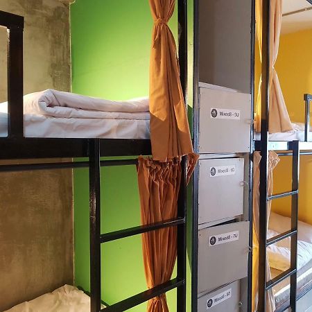 Baan P'Maali Hostel Chiang Rai Buitenkant foto