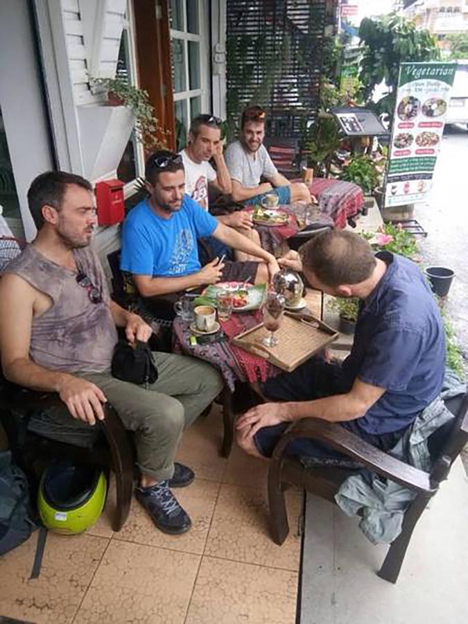 Baan P'Maali Hostel Chiang Rai Buitenkant foto