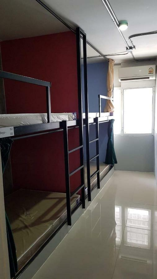 Baan P'Maali Hostel Chiang Rai Buitenkant foto